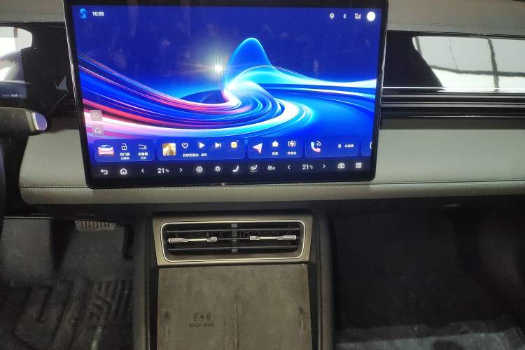 Used BYD Qin L 2025 EV 545KM Excellence Edition Audio And AC Panel