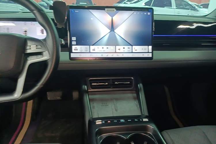 Used BYD Qin L 2025 EV 545KM Excellence Edition Audio And AC Panel