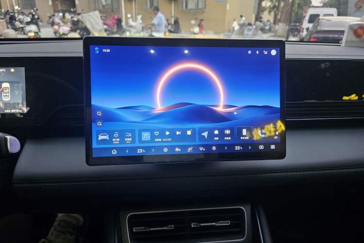Used BYD Qin L 2025 EV 545KM Beyond Version Audio And AC Panel