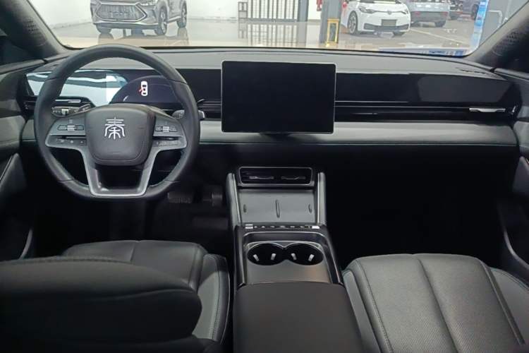 Used BYD Qin L 2025 EV 545KM Beyond Version Center Console