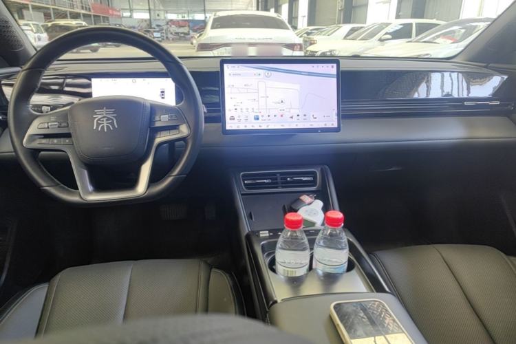 Used BYD Qin L 2025 EV 545KM Beyond Version Center Console
