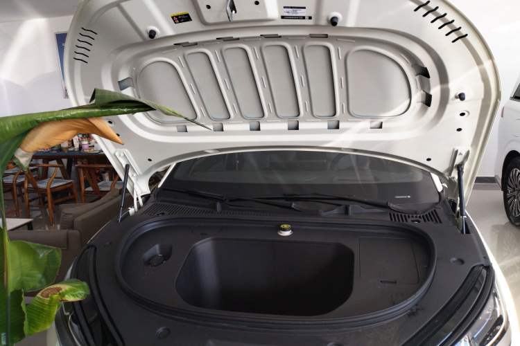 Used BYD Qin L 2025 EV 545KM Cloud Suspension Edition Engine Bay