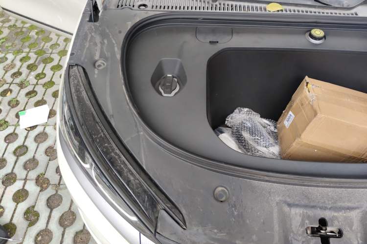 Used BYD Qin L 2025 EV 545KM Beyond Version Engine Bay Right