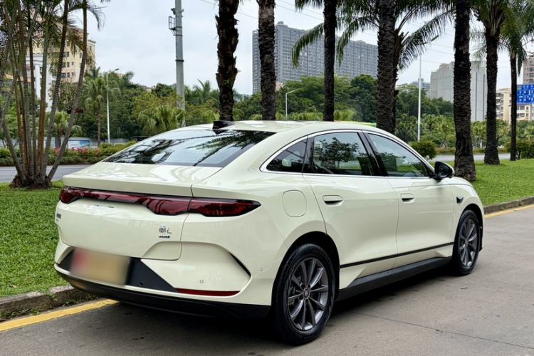 Used BYD Qin L 2025 EV 545KM Beyond Version Exterior 4