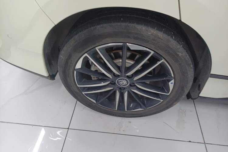Used BYD Qin L 2025 EV 545KM Excellence Edition Exterior 5