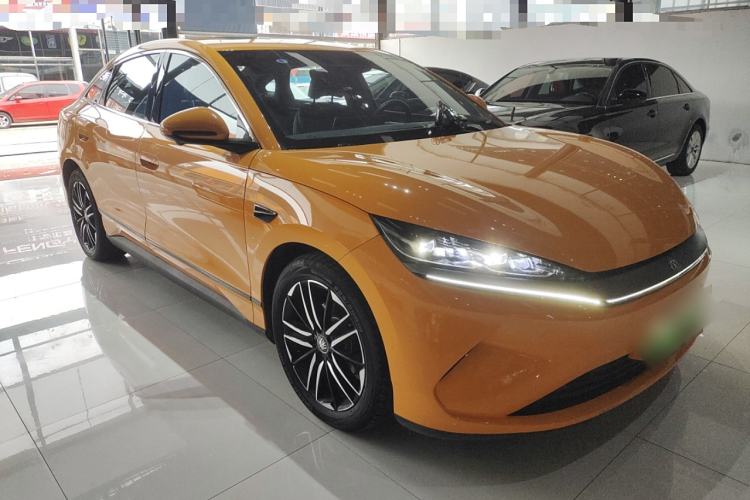 Used BYD Qin L 2025 EV 545KM Excellence Edition Front Right 45 Deg