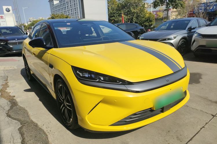 Used BYD Qin L 2025 EV 545KM Excellence Edition Front Right 45 Deg