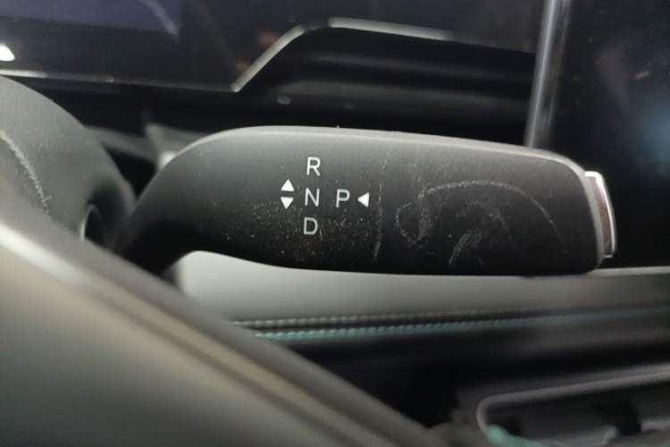Used BYD Qin L 2025 EV 545KM Beyond Version Gear Lever