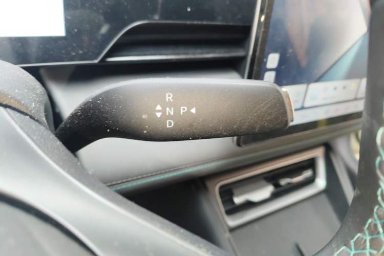 Used BYD Qin L 2025 EV 545KM Beyond Version Gear Lever