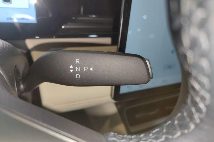 Used BYD Qin L 2025 EV 545KM Excellence Edition Gear Lever