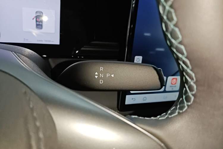 Used BYD Qin L 2025 EV 545KM Beyond Version Gear Lever