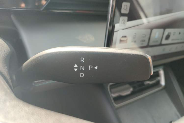 Used BYD Qin L 2025 EV 545KM Excellence Edition Gear Lever