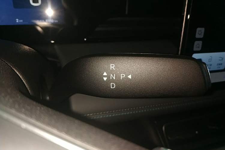 Used BYD Qin L 2025 EV 545KM Beyond Version Gear Lever