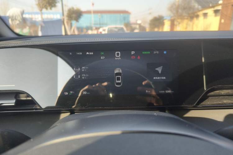 Used BYD Qin L 2025 EV 545KM Cloud Suspension Edition Instrument Cluster