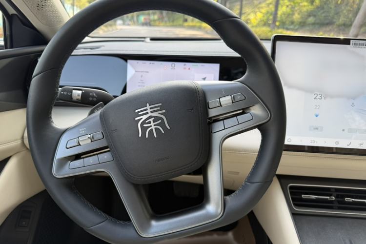 Used BYD Qin L 2025 EV 545KM Excellence Edition Interior 1