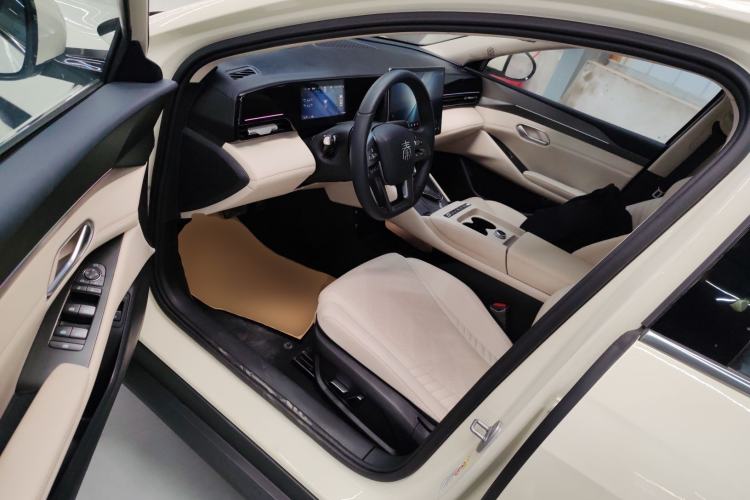Used BYD Qin L 2025 EV 545KM Excellence Edition Interior 3