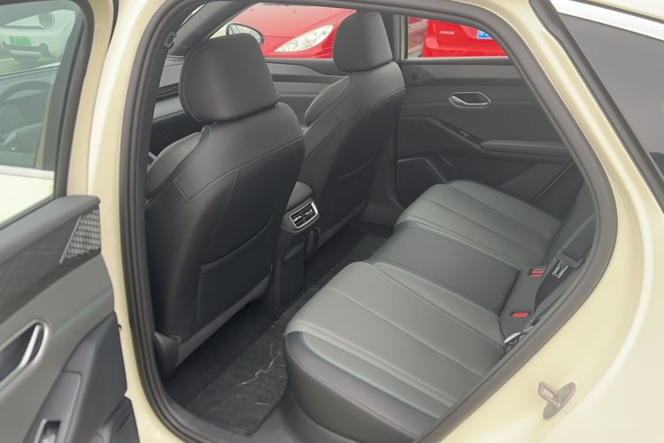Used BYD Qin L 2025 EV 545KM Beyond Version Interior 3