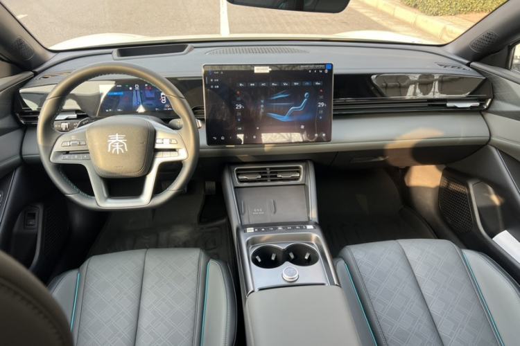 Used BYD Qin L 2025 EV 545KM Excellence Edition Interior 3