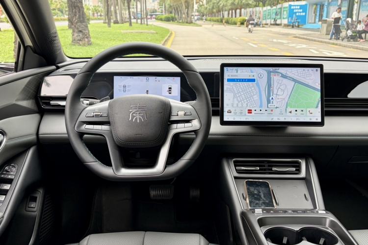 Used BYD Qin L 2025 EV 545KM Beyond Version Interior 4