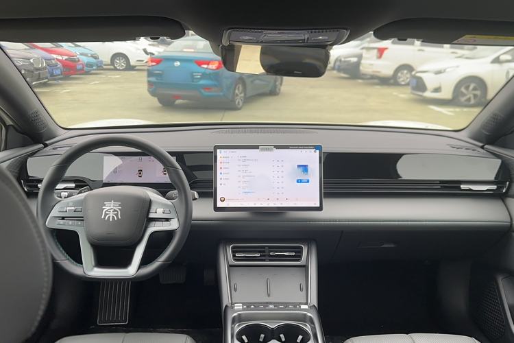 Used BYD Qin L 2025 EV 545KM Beyond Version Interior 4