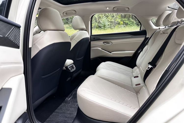 Used BYD Qin L 2025 EV 545KM Excellence Edition Interior 4
