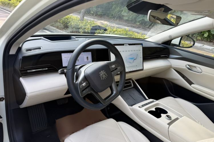 Used BYD Qin L 2025 EV 545KM Excellence Edition Interior 5
