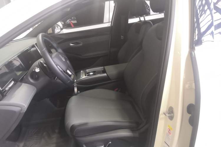 Used BYD Qin L 2025 EV 470KM Leading Edition Left Front Seat