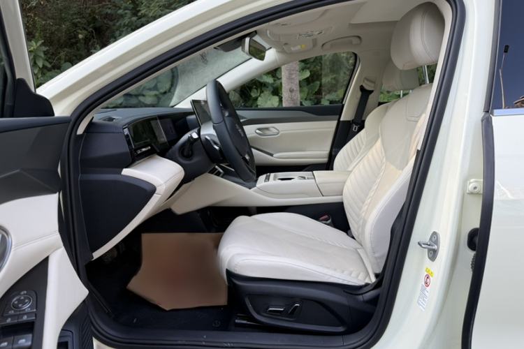 Used BYD Qin L 2025 EV 545KM Excellence Edition Left Front Seat