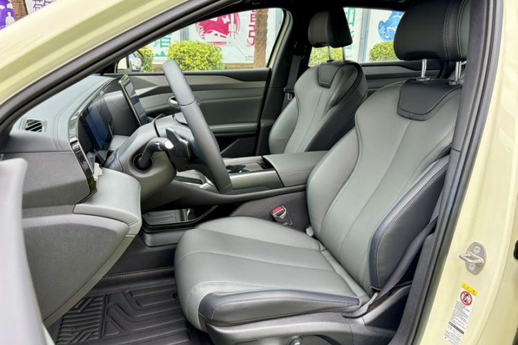 Used BYD Qin L 2025 EV 545KM Beyond Version Left Front Seat
