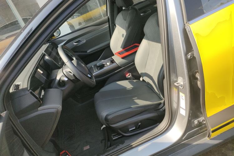 Used BYD Qin L 2025 EV 545KM Excellence Edition Left Front Seat