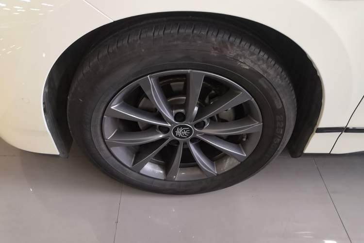 Used BYD Qin L 2025 EV 470KM Leading Edition Left Front Wheel Hub