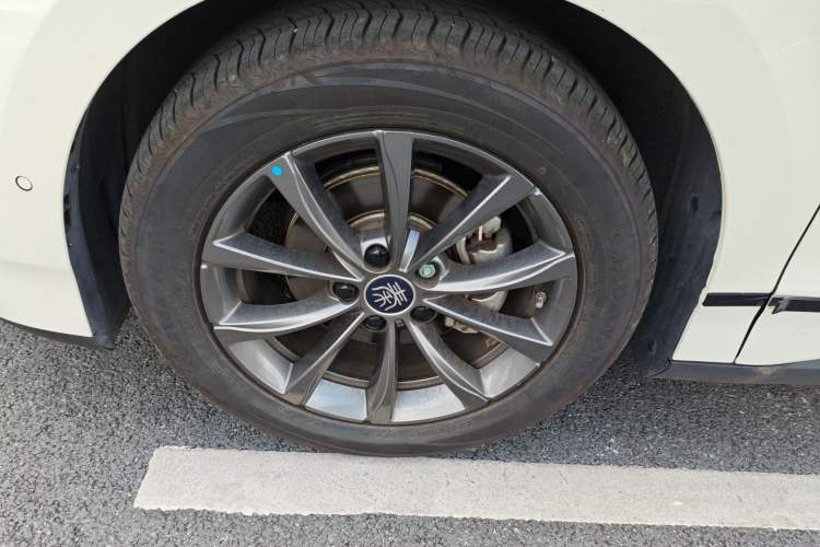 Used BYD Qin L 2025 EV 545KM Beyond Version Left Front Wheel Hub