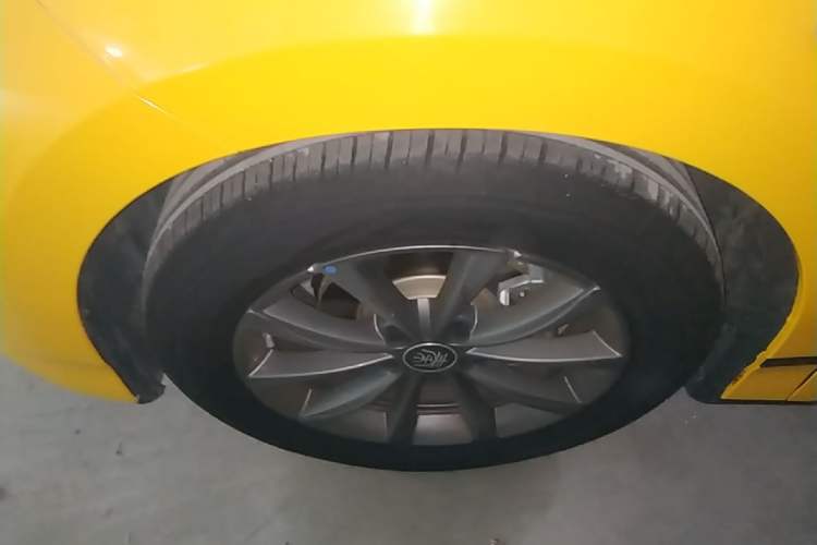 Used BYD Qin L 2025 EV 545KM Beyond Version Left Front Wheel Hub