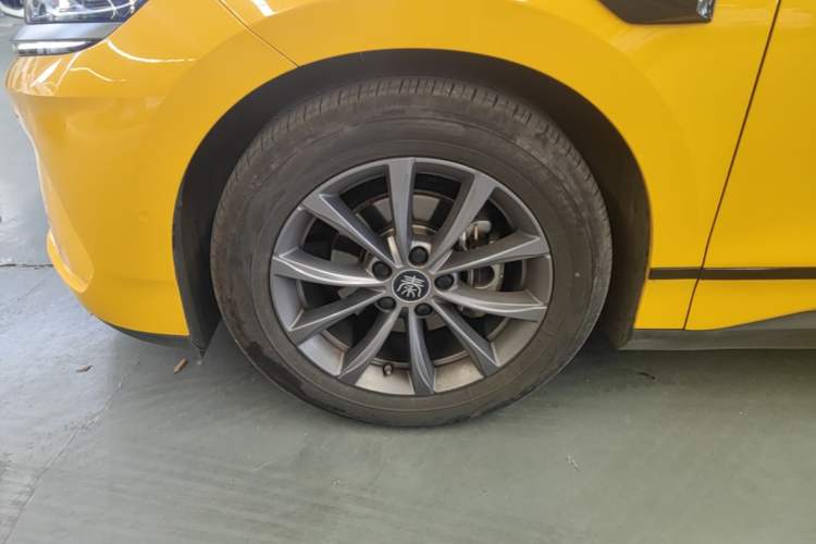 Used BYD Qin L 2025 EV 545KM Beyond Version Left Front Wheel Hub