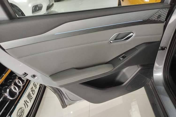Used BYD Qin L 2025 EV 545KM Excellence Edition Left Rear Door Interior