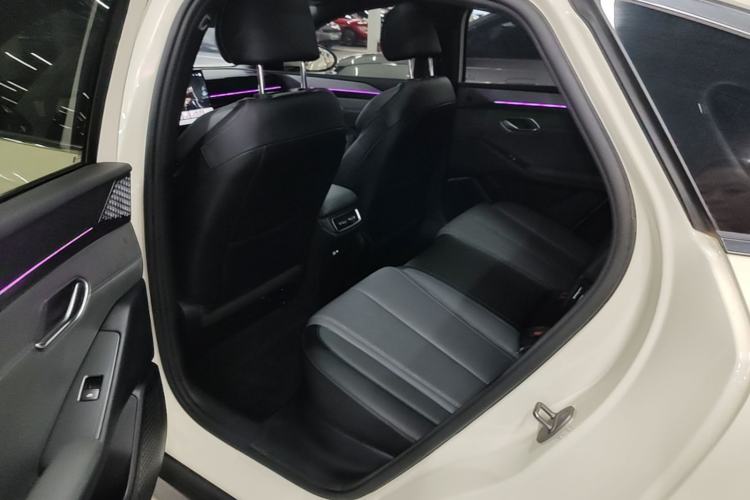 Used BYD Qin L 2025 EV 545KM Cloud Suspension Edition Left Rear Seat