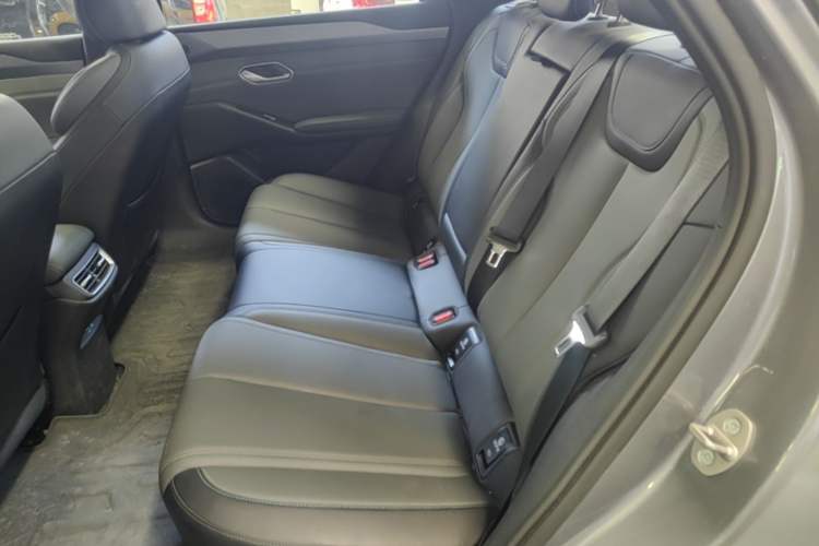 Used BYD Qin L 2025 EV 545KM Beyond Version Left Rear Seat