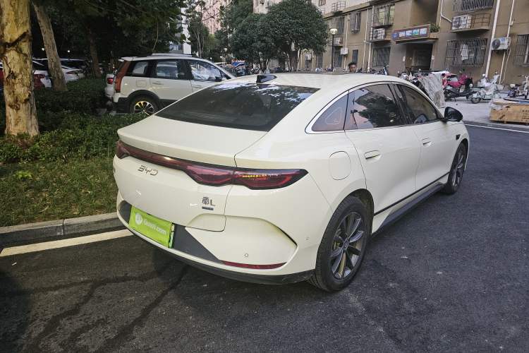 Used BYD Qin L 2025 EV 545KM Beyond Version Rear Right 45 Deg