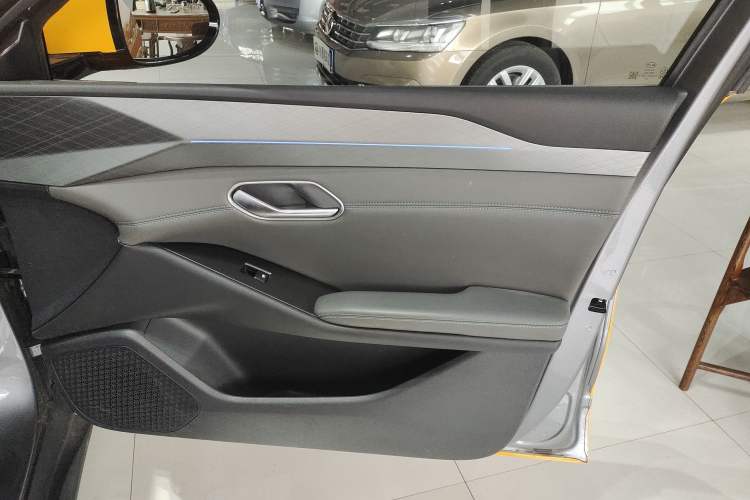 Used BYD Qin L 2025 EV 545KM Excellence Edition Right Front Door Interior