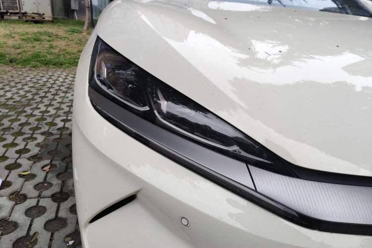 Used BYD Qin L 2025 EV 545KM Beyond Version Right Front Headlight