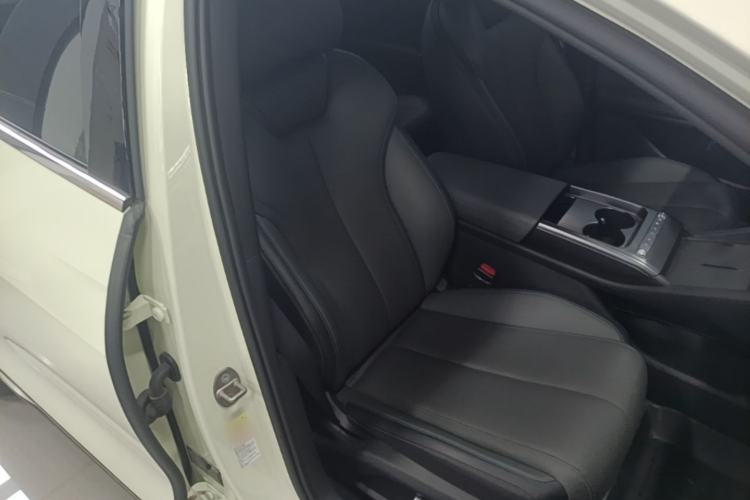 Used BYD Qin L 2025 EV 545KM Beyond Version Right Front Seat