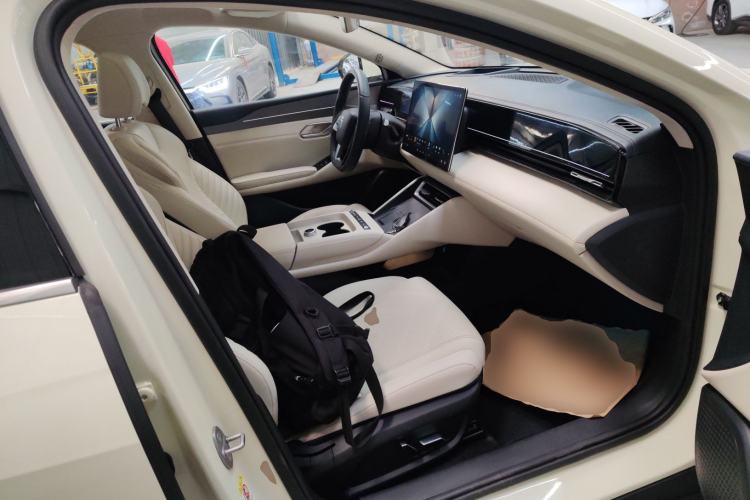Used BYD Qin L 2025 EV 545KM Excellence Edition Right Front Seat