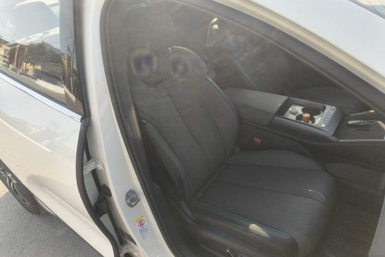 Used BYD Qin L 2025 EV 545KM Cloud Suspension Edition Right Front Seat