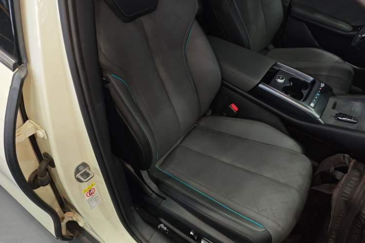 Used BYD Qin L 2025 EV 545KM Excellence Edition Right Front Seat