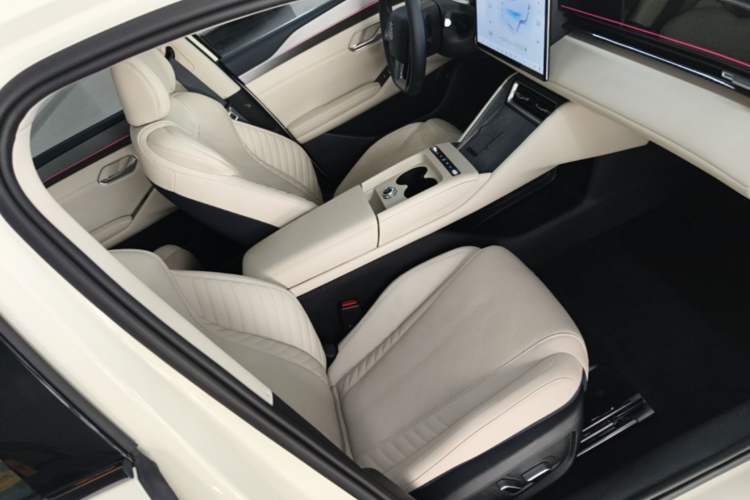 Used BYD Qin L 2025 EV 545KM Excellence Edition Right Front Seat