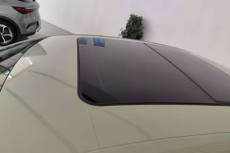Used BYD Qin L 2025 EV 545KM Beyond Version Roof