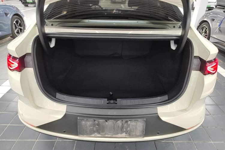 Used BYD Qin L 2025 EV 545KM Cloud Suspension Edition Trunk