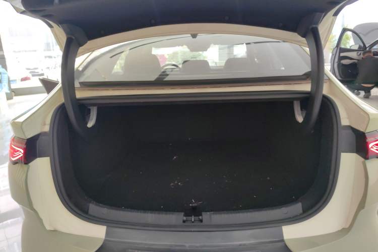 Used BYD Qin L 2025 EV 545KM Beyond Version Trunk