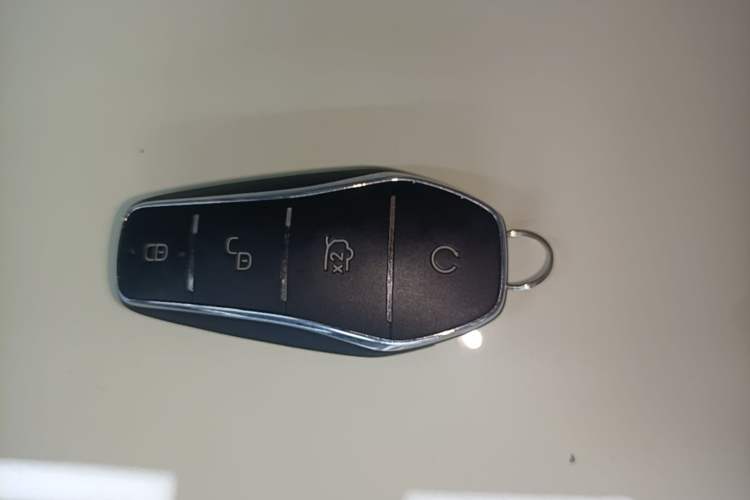 Used BYD Qin L 2025 EV 545KM Beyond Version Vehicle Key