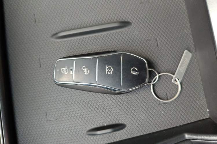 Used BYD Qin L 2025 EV 545KM Beyond Version Vehicle Key